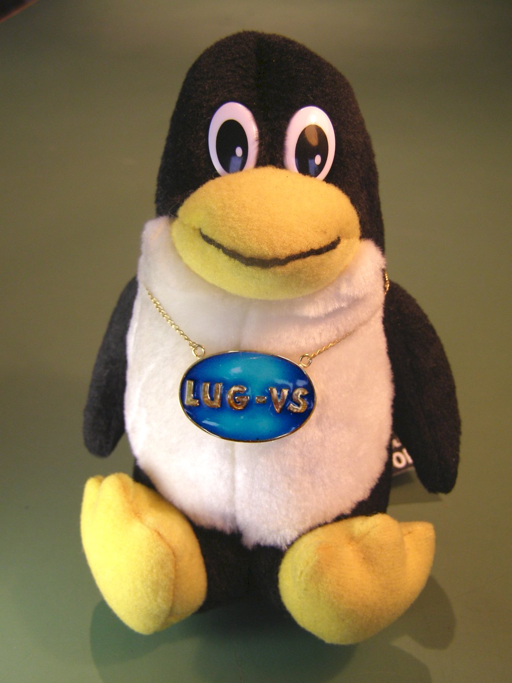 LUG-Tux-Maskottchen 01.jpg