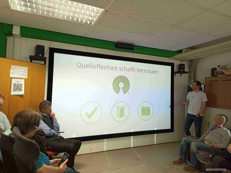 Datei:LUG-VS LPD2023.2 Vortrag.jpg